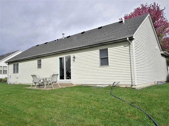 3rd image of 6610 Peyla Ln