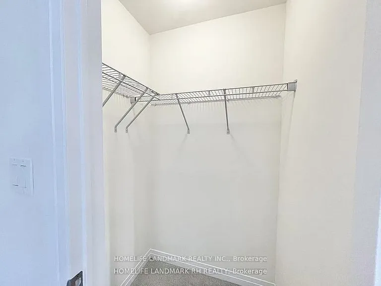11409 Leslie St — Photo 8