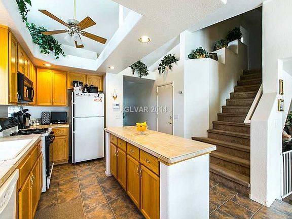 4th image of 1896 Silver Buckle Ct