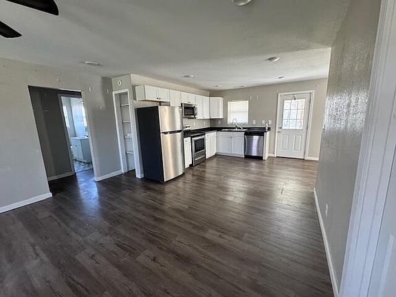 5th image of 2110 W Phelps Street