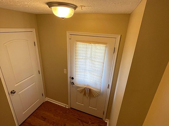 2nd image of 1440 Twin Spires Dr