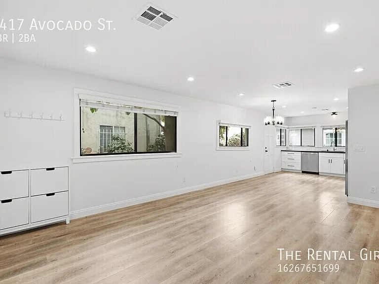 4417 Avocado St — Photo 3