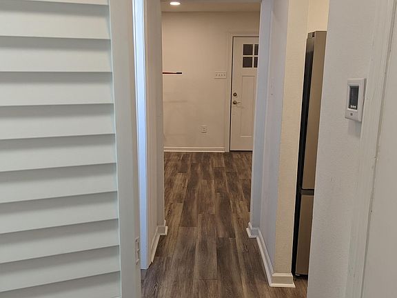 2nd image of 1104 Albert St