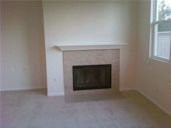 3rd image of 867 Bryce Canyon Ave