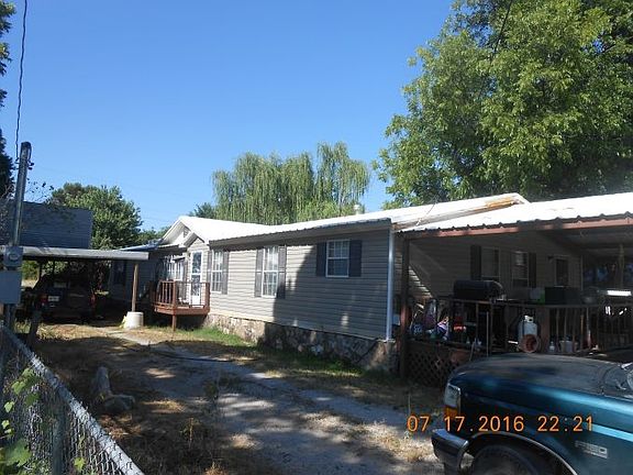 2nd image of 148 E Oak Ave