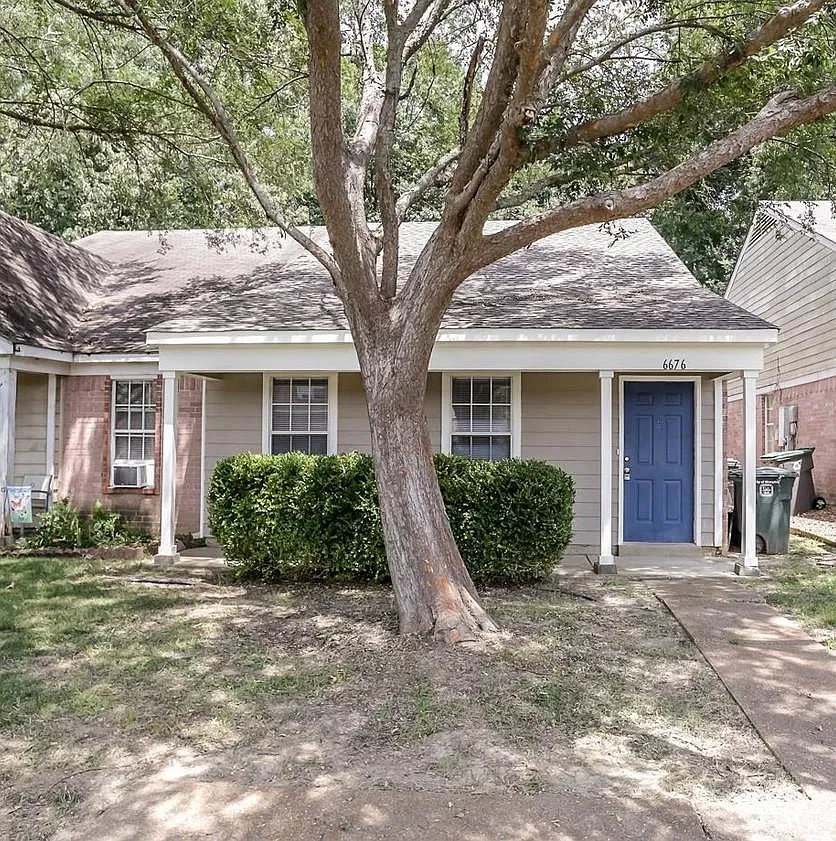 2 bed, 1200 sqft, $1,550 — Photo 1
