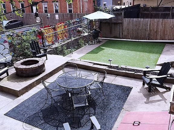 4th image of 519 E 13th St APT 2