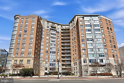 555 Massachusetts Ave NW Photo 1