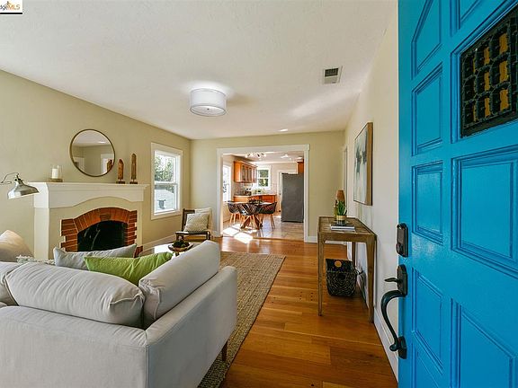 4th image of 4111 Kuhnle Ave