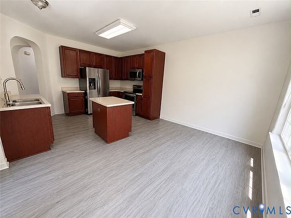 3rd image of 1269 Providence Knoll Dr
