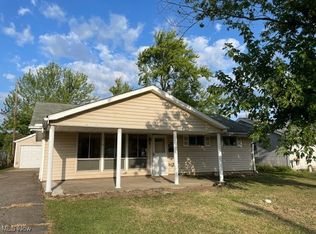 4230 Meadow Ln, Lorain, OH 44055