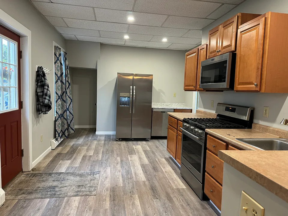 144 W Seneca St #1