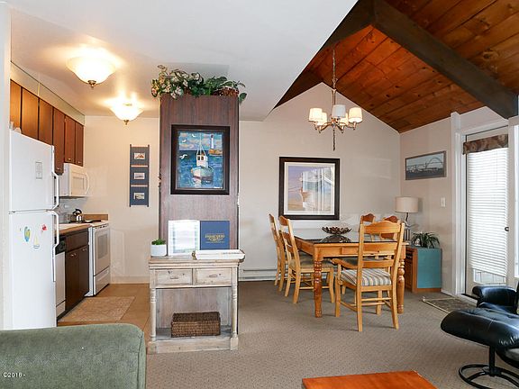 3rd image of 1000 SE Bay Blvd #212-312