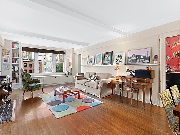 4th image of 2 Horatio St APT 4G