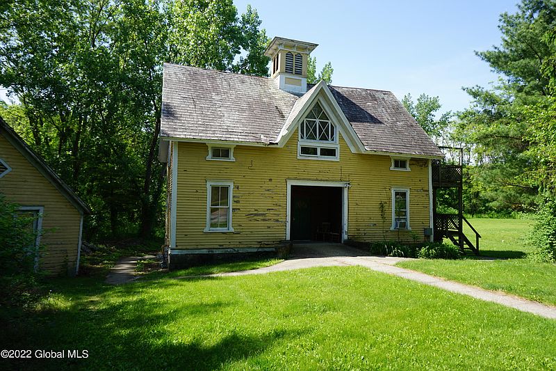4th image of 182 Excelsior Avenue