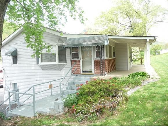 1st image of 146 Johnson St