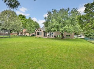 1006 McClelland St S, Maplewood, MN 55119