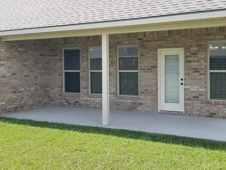 112 Melanie Rose Dr — Photo 36