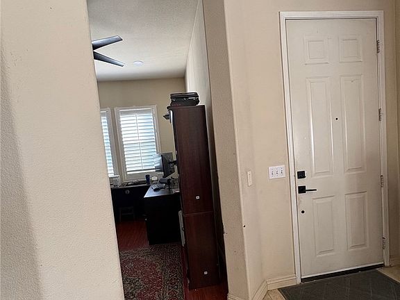 5th image of 6952 Fontaine Pl