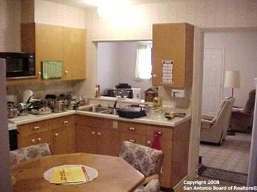 5th image of 542 E CREATH PL