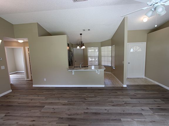 4th image of 501 Gaspar Ave