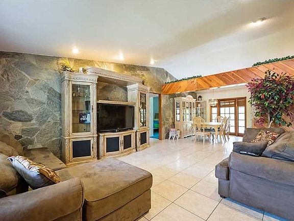 3rd image of 21531 SW 98th Ct