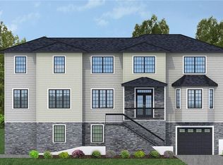 8 Forest Ave, Monroe, NY 10950