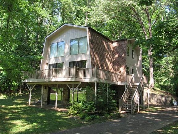 2nd image of 1235 Tanglewood Dr