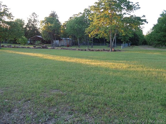 4th image of 404 Lakeview Dr