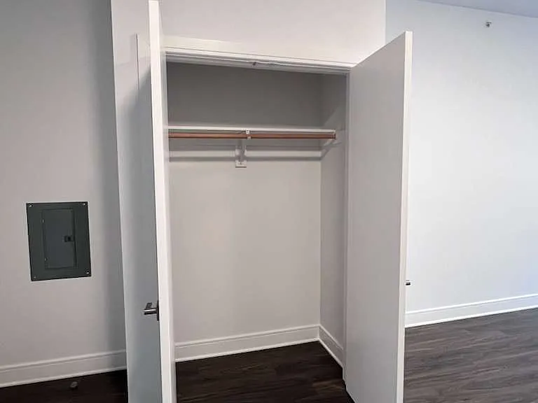 310 Madison Ave #407 — Photo 5