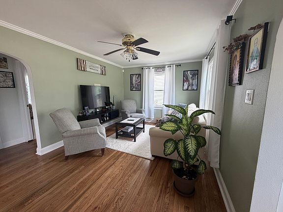 4th image of 3571 S 82nd St