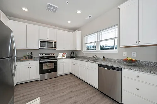 Fairway Vista Apartments Photo 1