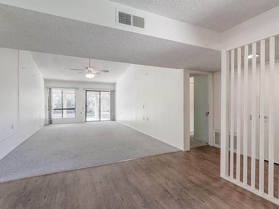 3rd image of 200 Leisure World