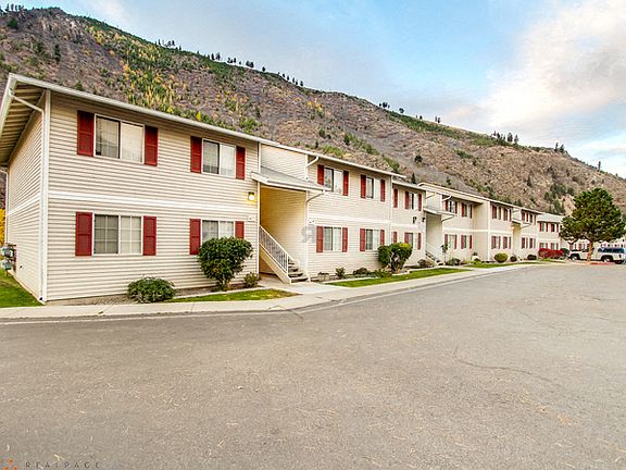 Outside Creekside