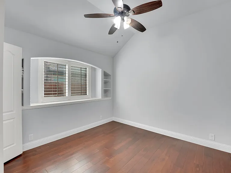 2616 Tinsley Dr — Photo 10