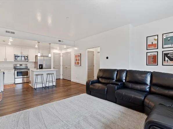 875 S Depot St #B355, Clearfield, UT 84015