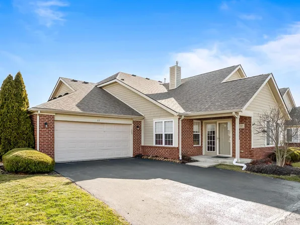 37 Greenhedge Cir, Delaware, OH 43015