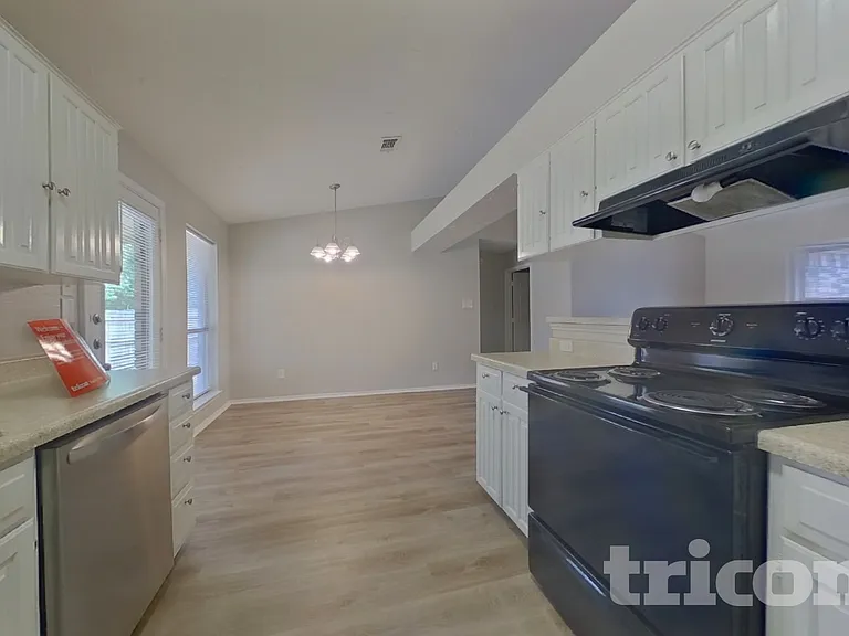6625 Old Whitley Rd — Photo 5