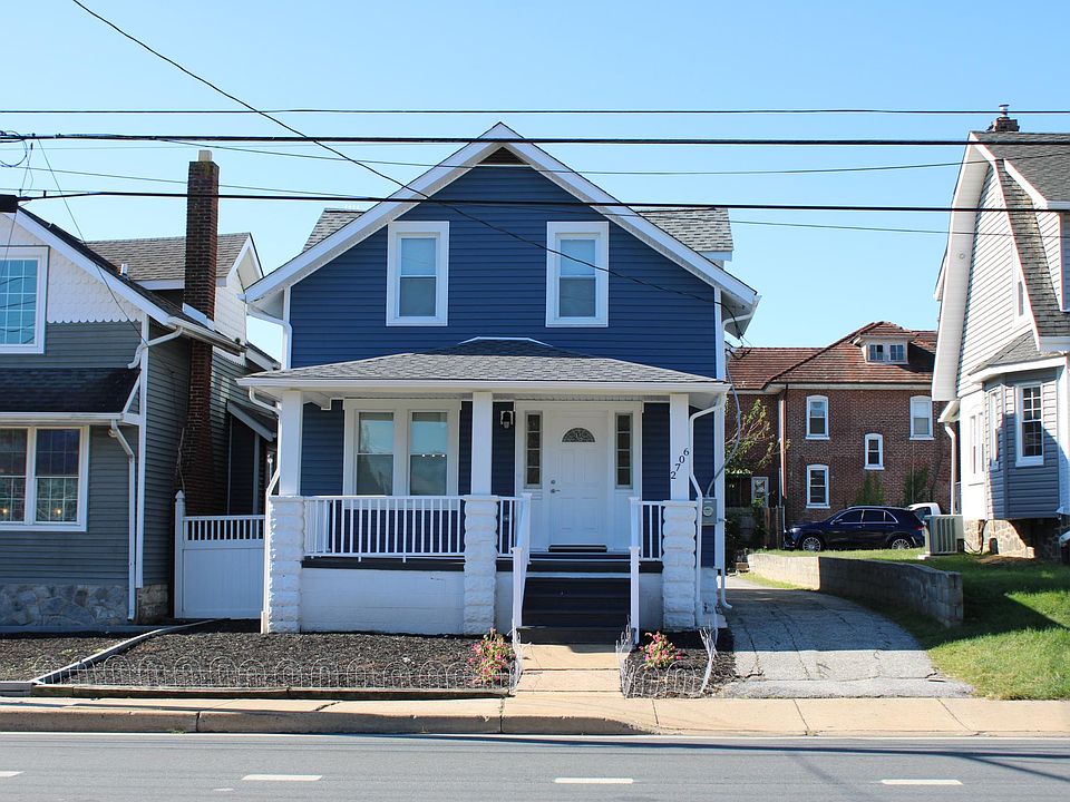 1st image of 2706 Lancaster Ave