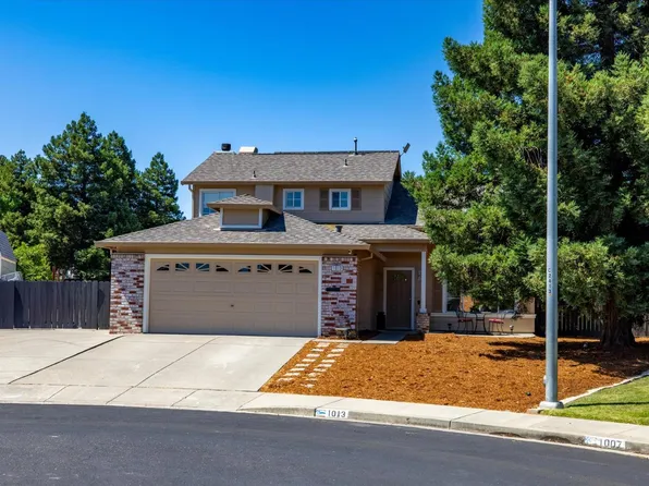 1013 Flint Court, Vacaville, CA 95687