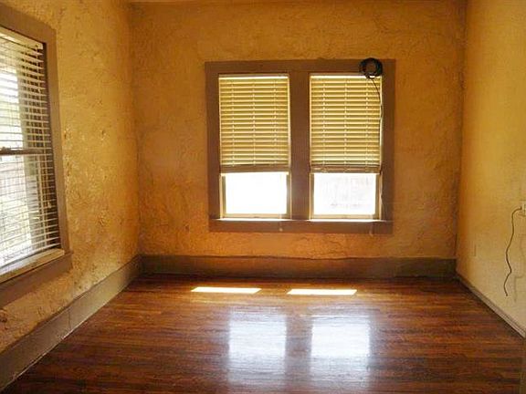 5th image of 544 N Clinton St