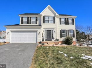 1859 Falcon Ln, Chambersburg, PA 17202
