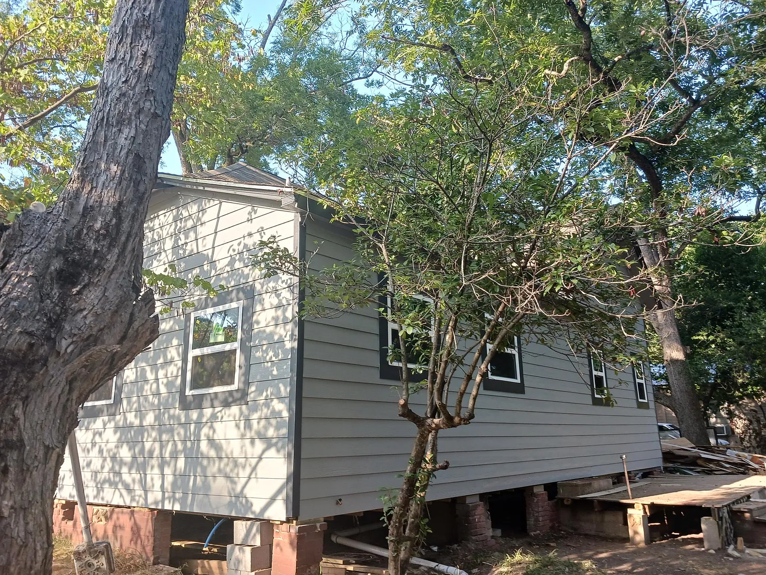 701 E Terrell Ave — Photo 4