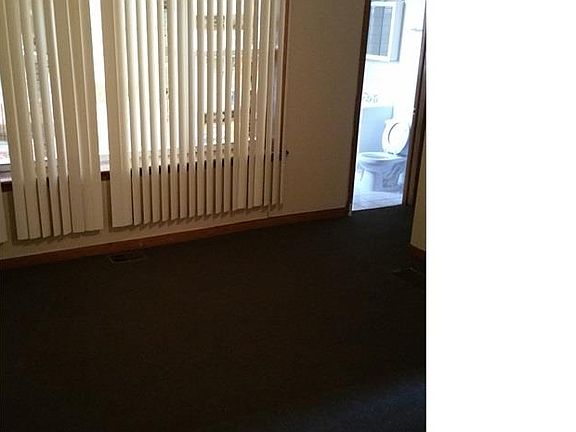 3rd image of 8138 S Marshfield Ave #2