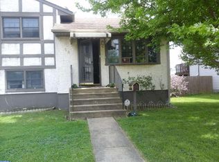 16 Bizarre Dr, New Castle, DE 19720