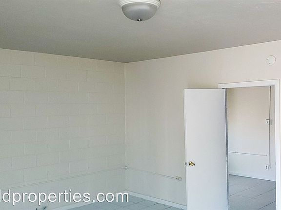2nd image of 1247 23rd St