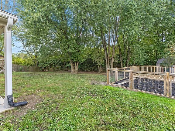 4th image of 2118 Crossford Way