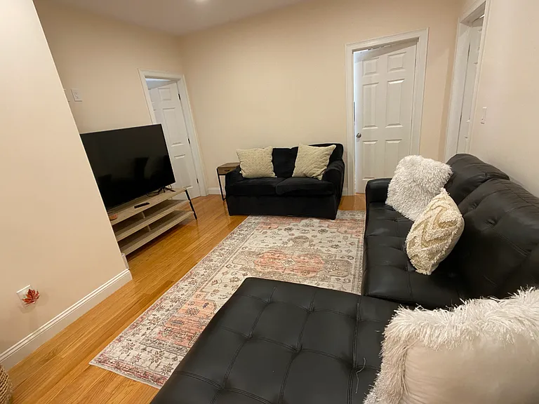 67 Temple St #1D — Photo 10