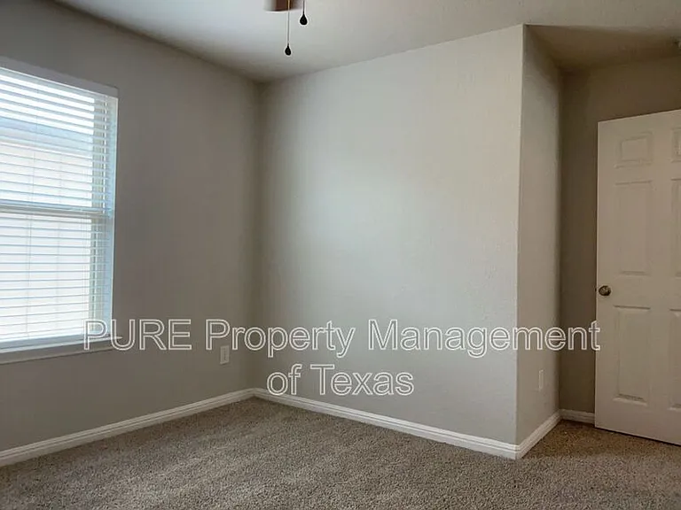 161 Nogalito Way — Photo 24