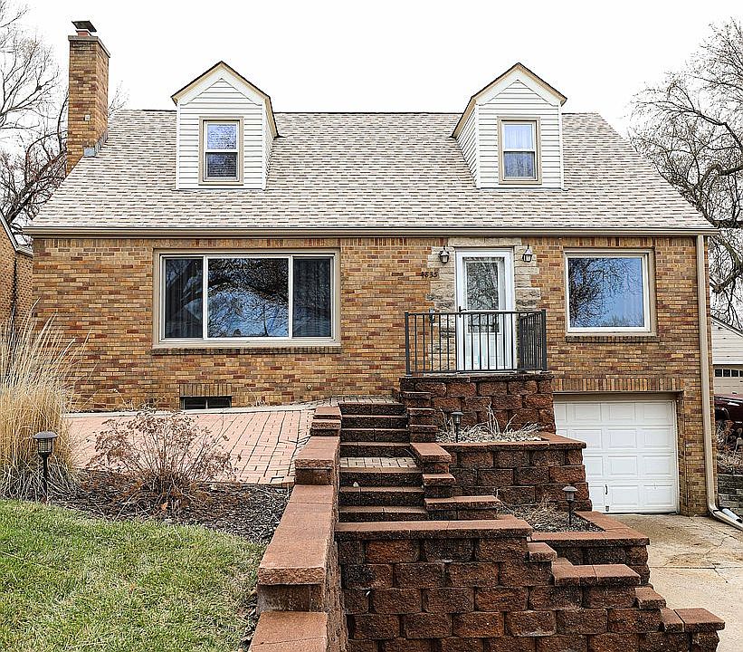 1st image of 4835 William St